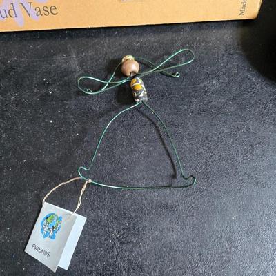 Garden decor - Hanging clothesline bag with new pins - Sunflower wind chime - floating fish - vases and more