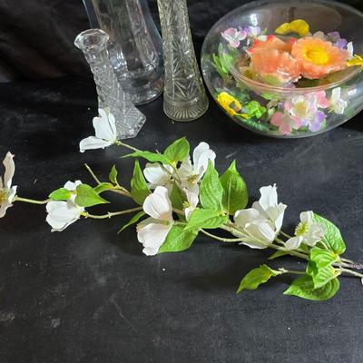 Garden decor - Hanging clothesline bag with new pins - Sunflower wind chime - floating fish - vases and more