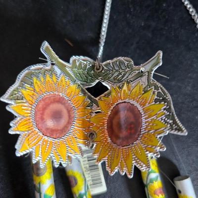 Garden decor - Hanging clothesline bag with new pins - Sunflower wind chime - floating fish - vases and more