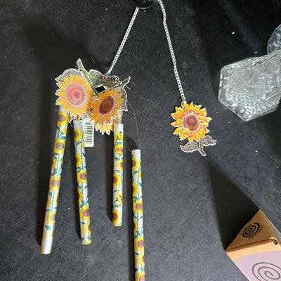 Garden decor - Hanging clothesline bag with new pins - Sunflower wind chime - floating fish - vases and more