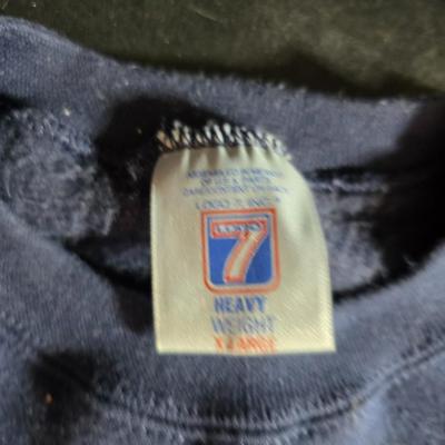 Denver Broncos Superbowl XXXII collectibles - John Elway - sweatshirt - pins and more