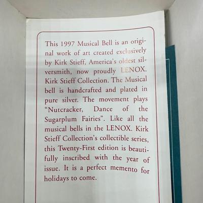 Sale Photo Thumbnail #453: Approx. 4” tall, tested, plays “Dance of the Sugarplum Fairies”.