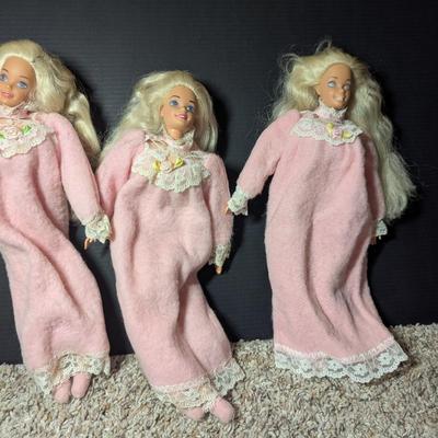 1993 Soft Body Barbies Wearing Bedtime Sleeper Outfits #13