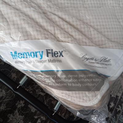 GORGEOUS GRAY ITALIAN LEATHER SECTIONAL SOFA WITH A HIDE A BED *like new*