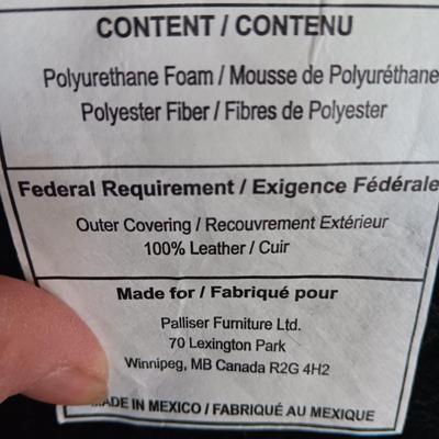 GORGEOUS GRAY ITALIAN LEATHER SECTIONAL SOFA WITH A HIDE A BED *like new*