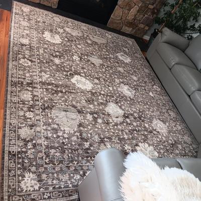 LIKE NEW CONDITION! CALLAGHAN AREA RUG MADE IN TURKEY AND IN