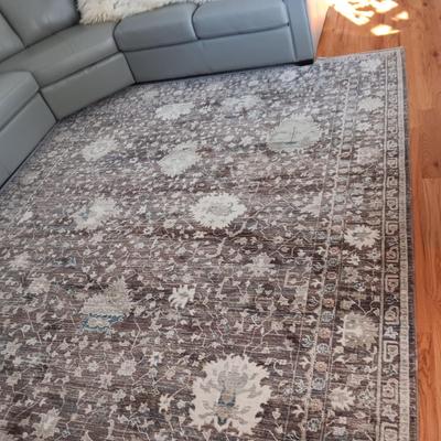 LIKE NEW CONDITION! CALLAGHAN AREA RUG MADE IN TURKEY AND IN