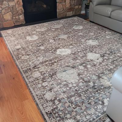 LIKE NEW CONDITION! CALLAGHAN AREA RUG MADE IN TURKEY AND IN