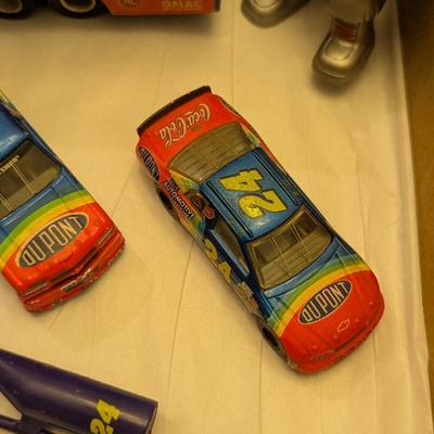 DuPont Cars & Tractor Trailer #8