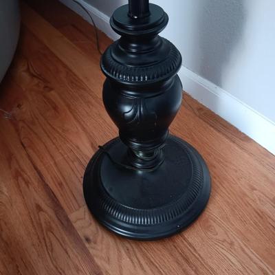 FLOOR LAMP WITH GLASS TABLE