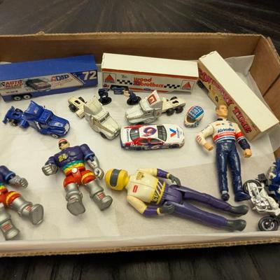 NASCAR Cars - Tractor Trailers - Pit Crew #9