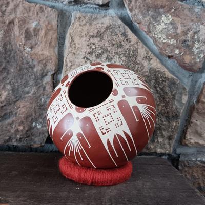 BEAUTIFUL MATA ORTIZ POTTERY BY ANGEL AMAYA