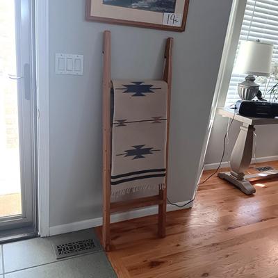 WOODEN LADDER WITH HAND WOVEN RUG
