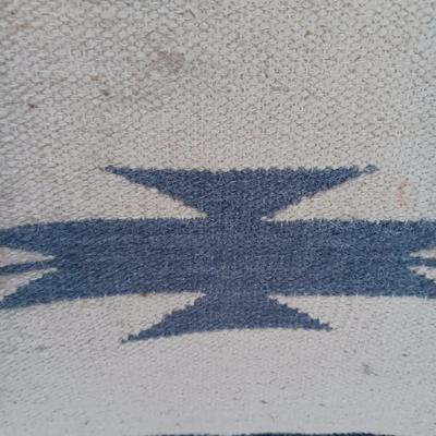 WOODEN LADDER WITH HAND WOVEN RUG