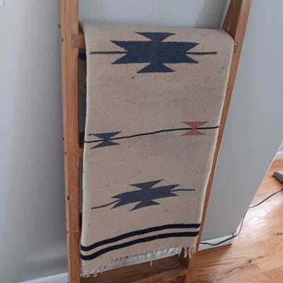 WOODEN LADDER WITH HAND WOVEN RUG