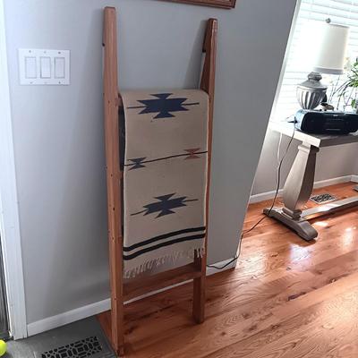 WOODEN LADDER WITH HAND WOVEN RUG