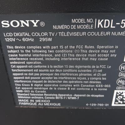 SONY BRAVIA 52" LCD DIGITAL COLOR TV WITH REMOTE MODEL KDL-52S5100