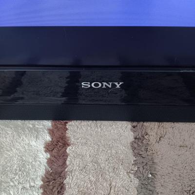 SONY BRAVIA 52" LCD DIGITAL COLOR TV WITH REMOTE MODEL KDL-52S5100