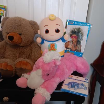 PLUSH ANIMALS AND OTHER FUN THINGS