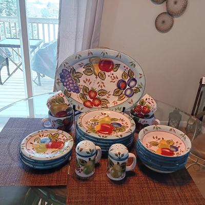 BLACK FOREST FRUITS DINNERWARE SERVICE FOR 4 WITH EXTRAS