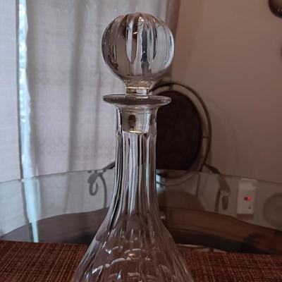 CRYSTAL DECANTER, 5 SMALL STEMMED GLASSES AND CRYSTAL VOTIVE CANDLE HOLDERS