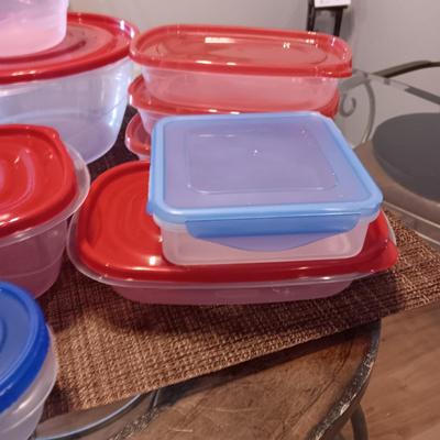 A VARIETY OF FOOD STORAGE CONTAINERS