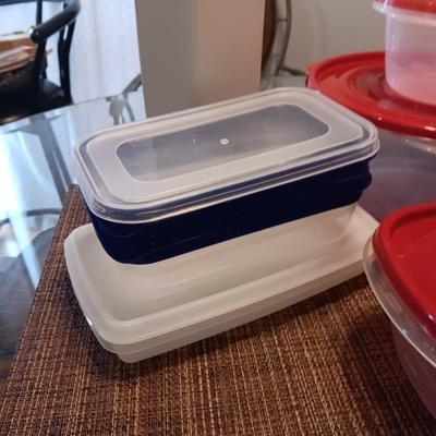 A VARIETY OF FOOD STORAGE CONTAINERS