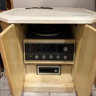 Sale Photo Thumbnail #566: Works - turntable runs slow. 28.5 x 29.5 x 22. Needs cleaning or would be cute painted!  Located in basement