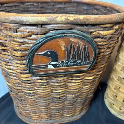 Sale Photo Thumbnail #601: Magazine rack 15x11x 12, loon waste basket 10x8x13, tall basket 7x15