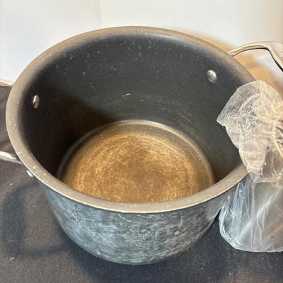 Sale Photo Thumbnail #680: See pics. One Tumblr is new. The other is missing a lid.