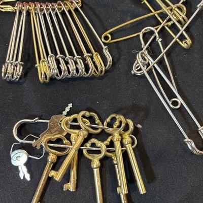 Sale Photo Thumbnail #738: See pics