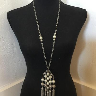 Beautiful vintage, Silver tone faux, pearl chandelier, statement, tassel necklace