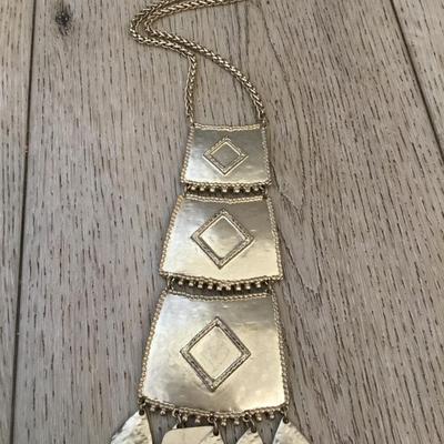 Chicos very nice satin, gold, toned statement, necklace