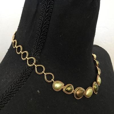 Beautiful gold tone earthy, rich, color neutral necklace