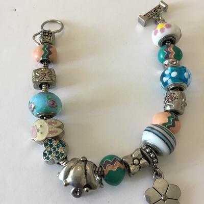 Cute vintage Silver tone glass & enamel Easter bead charm bracelet