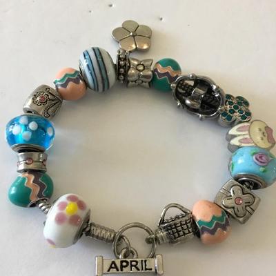 Cute vintage Silver tone glass & enamel Easter bead charm bracelet