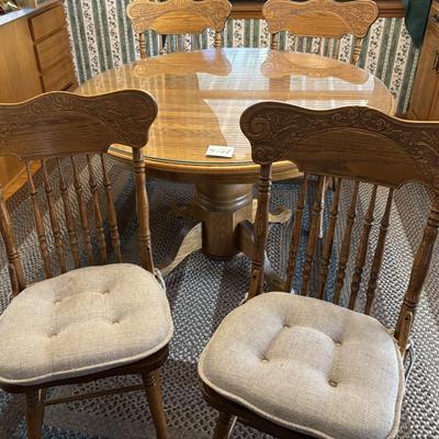 Dining room Wood Table and Chairs