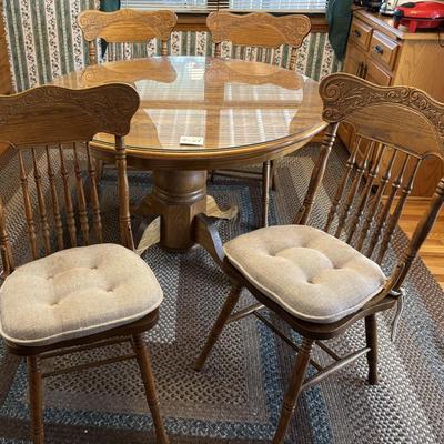 Dining room Wood Table and Chairs