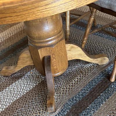 Dining room Wood Table and Chairs