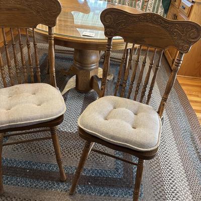 Dining room Wood Table and Chairs