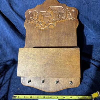 Vintage Letter and Key Organizer