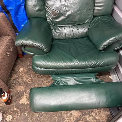Sale Photo Thumbnail #46: Vintage 1990s Green leather recliner.  Leather is in perfect condition.