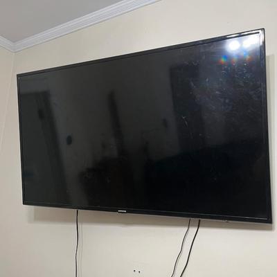 Sale Photo Thumbnail #42: 55” flat screen smart tv.  Does not have a camera and comes with a wall mount as shown.