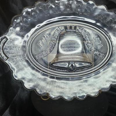 Vintage 1976 Bicentennial Liberty Bell Glass Platter – Commemorative “1776–1976 Declaration of Independence” Collector Serving Tray