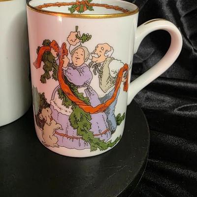 Vintage Fitz & Floyd “Deck the Halls” Christmas Porcelain Mug Pair – 1983 Japan – Gold Trim – Discontinued
