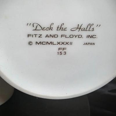 Fitz & Floyd “Deck the Halls” Vintage Christmas Mugs – Early 1980s Holiday Scene – Set of 2