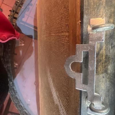 Sale Photo Thumbnail #64: Large Chinese shell art diatoms depicting the great well.