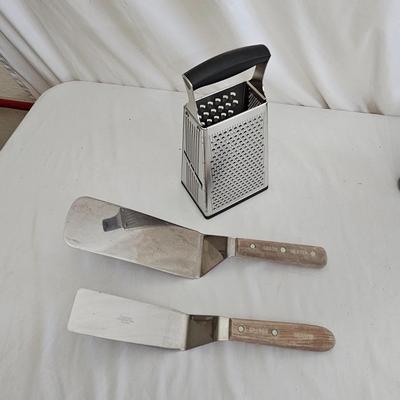 Proctor Silex Juicer, Oxo, Cuisinart & More Kitchen Items (LR-JS)