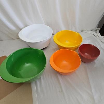 Williams Sonoma & Farberware Spouted Mixing Bowls & More (LR-JS)