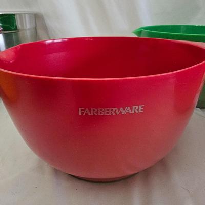 Williams Sonoma & Farberware Spouted Mixing Bowls & More (LR-JS)